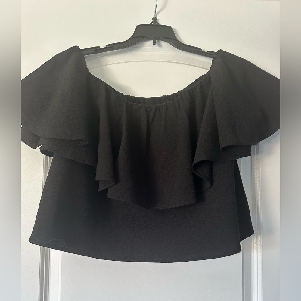 Off Shoulder Flutter crop top
